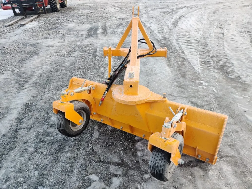 FK Machinery 180cm perälevy / Hydraulinen - Hardox terä ja tukipyörät