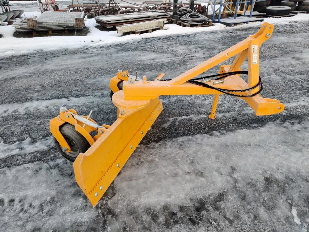 FK Machinery 180cm perälevy / Hydraulinen - Hardox terä ja tukipyörät