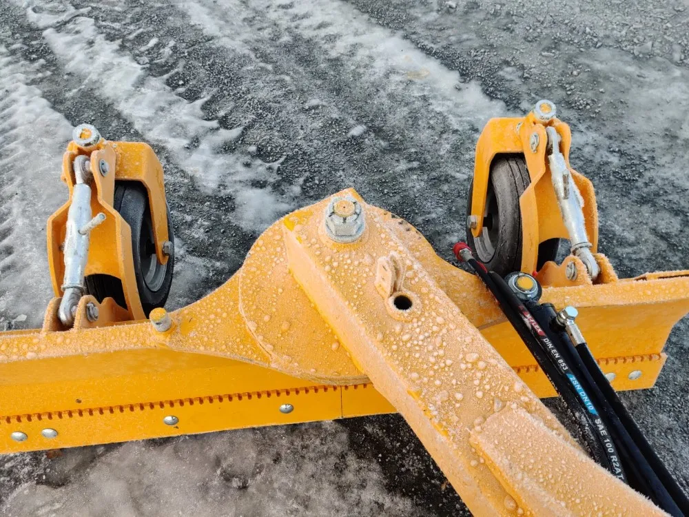 FK Machinery 180cm perälevy / Hydraulinen - Hardox terä ja tukipyörät