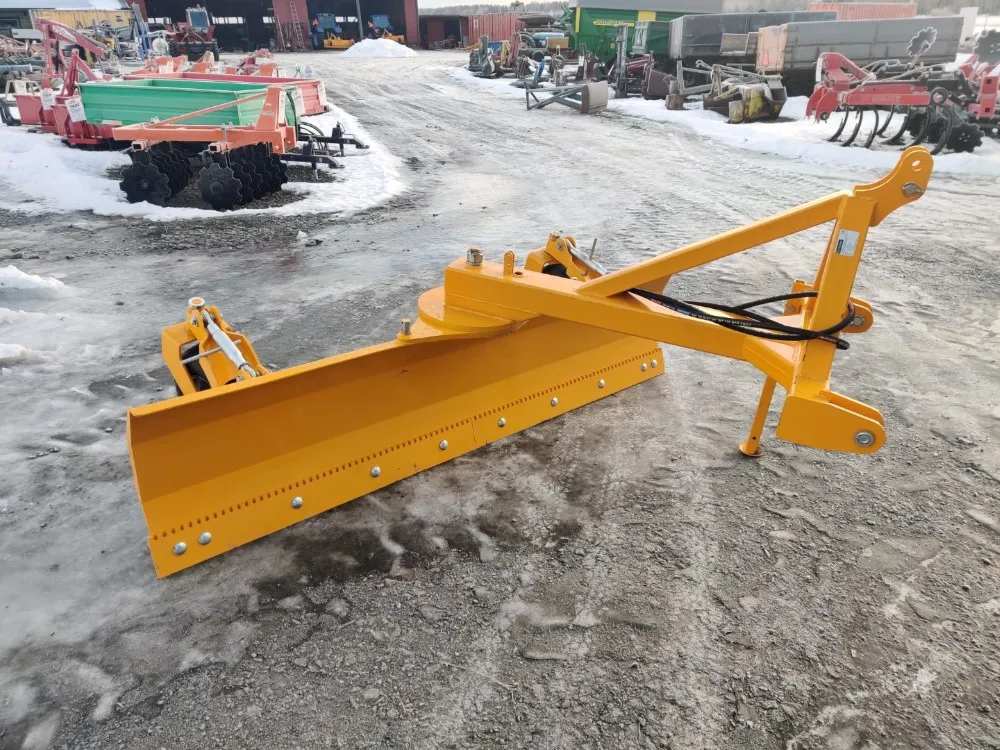 FK Machinery 240cm perälevy / Hydraulinen - Hardox terä ja tukipyörät