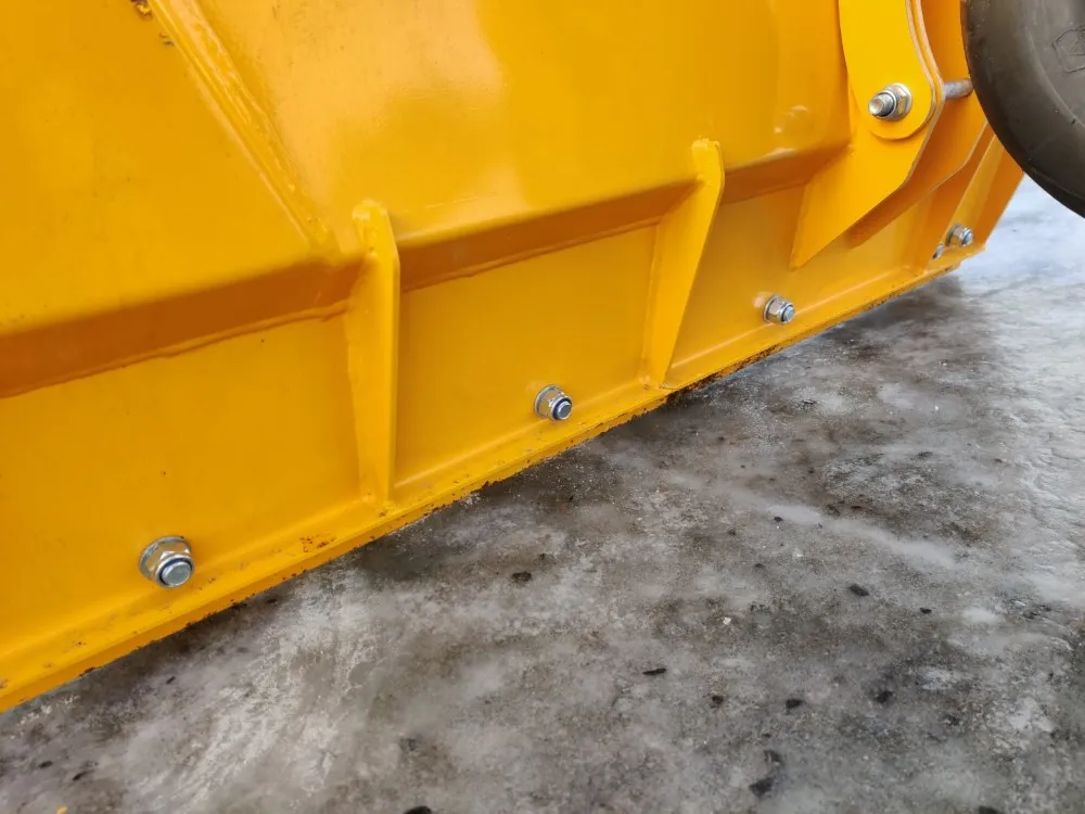 FK Machinery 240cm perälevy / Hydraulinen - Hardox terä ja tukipyörät