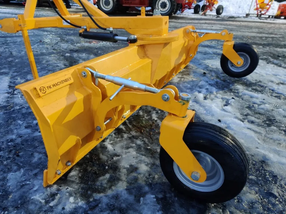 FK Machinery 270cm perälevy / Hydraulinen - Hardox terä ja tukipyörät