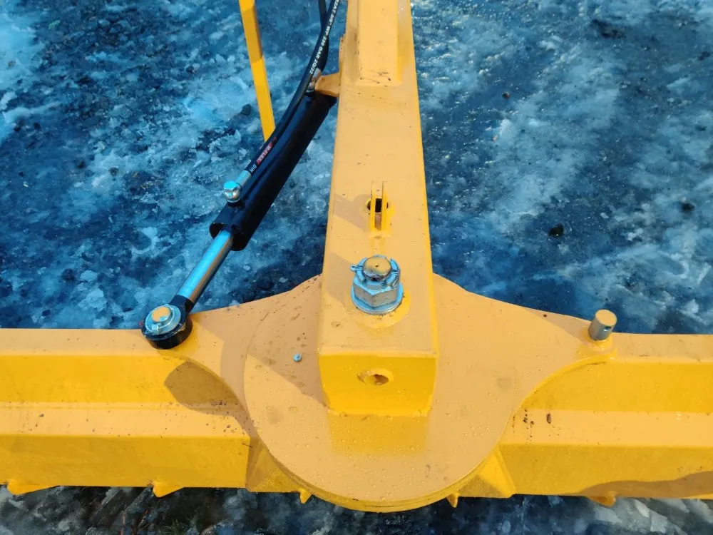 FK Machinery 270cm perälevy / Hydraulinen - Hardox terä ja tukipyörät