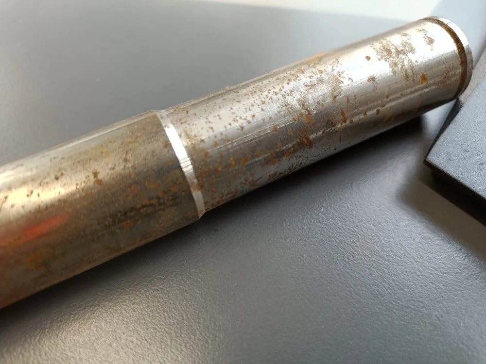 Akseli 455mm / Lisicki Z178 lieriöniittokoneeseen