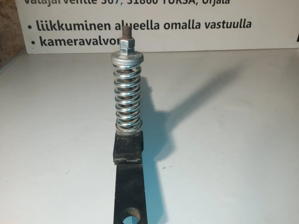 Laukaisujousi paketti / Lisicki Z178 lieriöniittokoneeseen