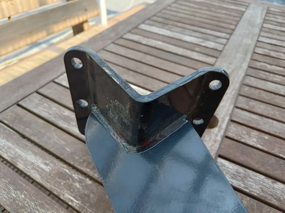 Lautasen varsi etummaiselle riville / Rol-Ex lautasmuokkaimeen