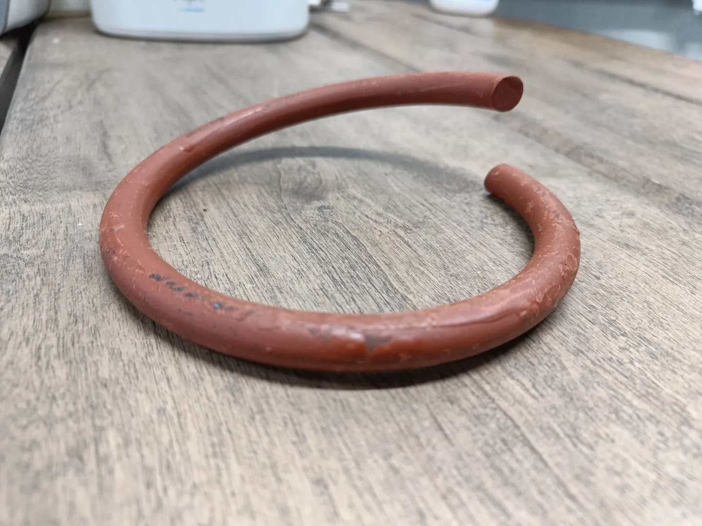 Piikkien kiinnityslenkki / Jar-Met rengasäkeeseen