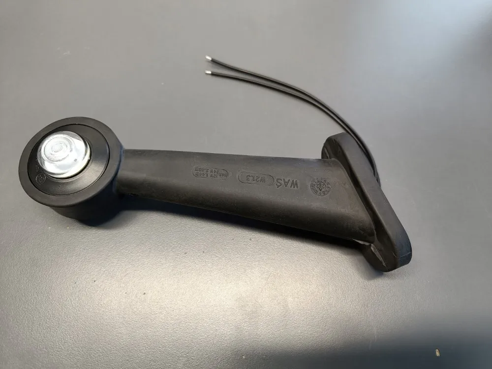LED äärivalo / Pomarol T201 nivelauraan