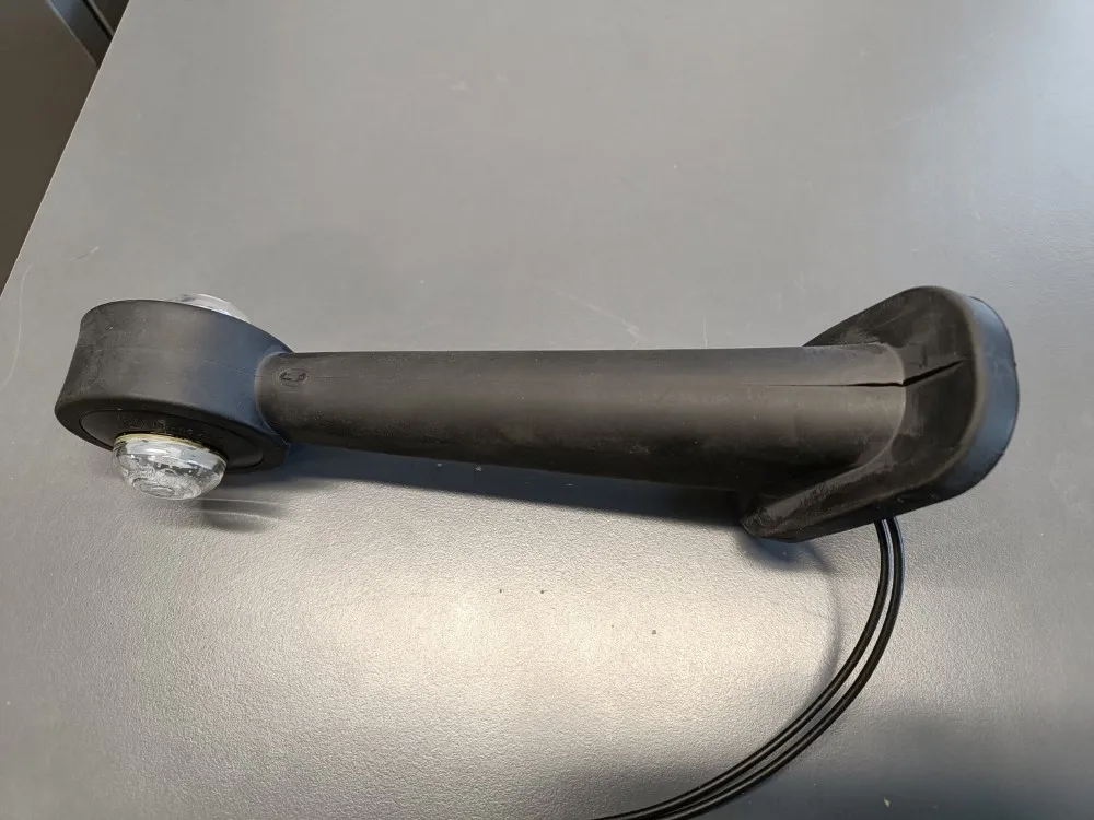LED äärivalo / Pomarol T201 nivelauraan