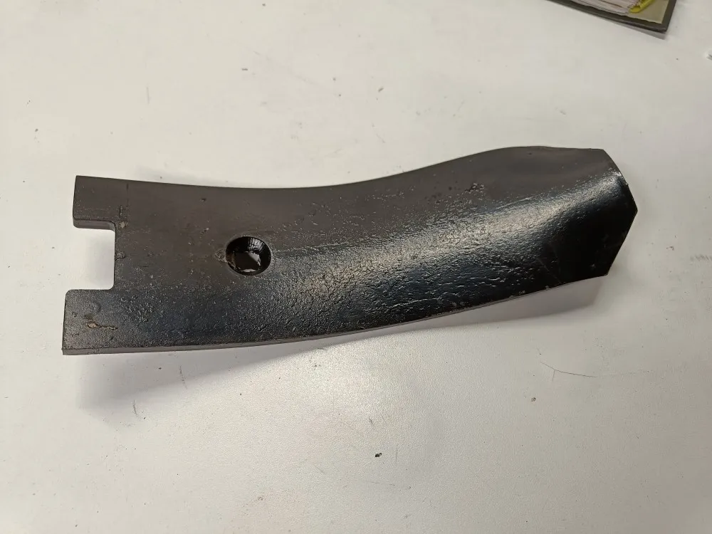 Ylempi keskiterä 295mm / Stekro Bachus