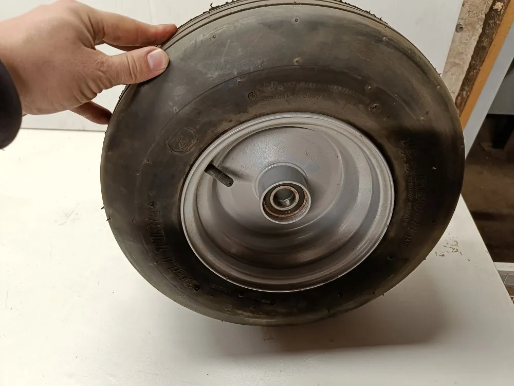 Rengas 16x6.50-8 vanteella / Jar-Met rikkaäkeeseen