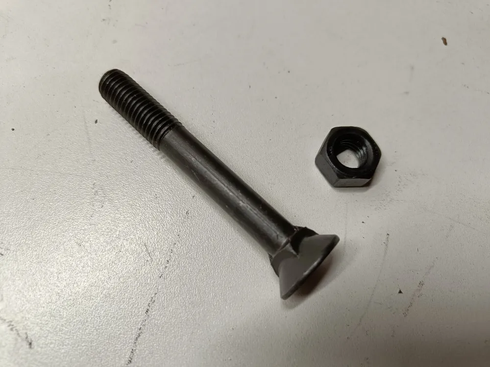 Keskiterän kiinnityspultti 12x90 / Vahvuus 12.9 Rol-Ex KBO ja Orkan