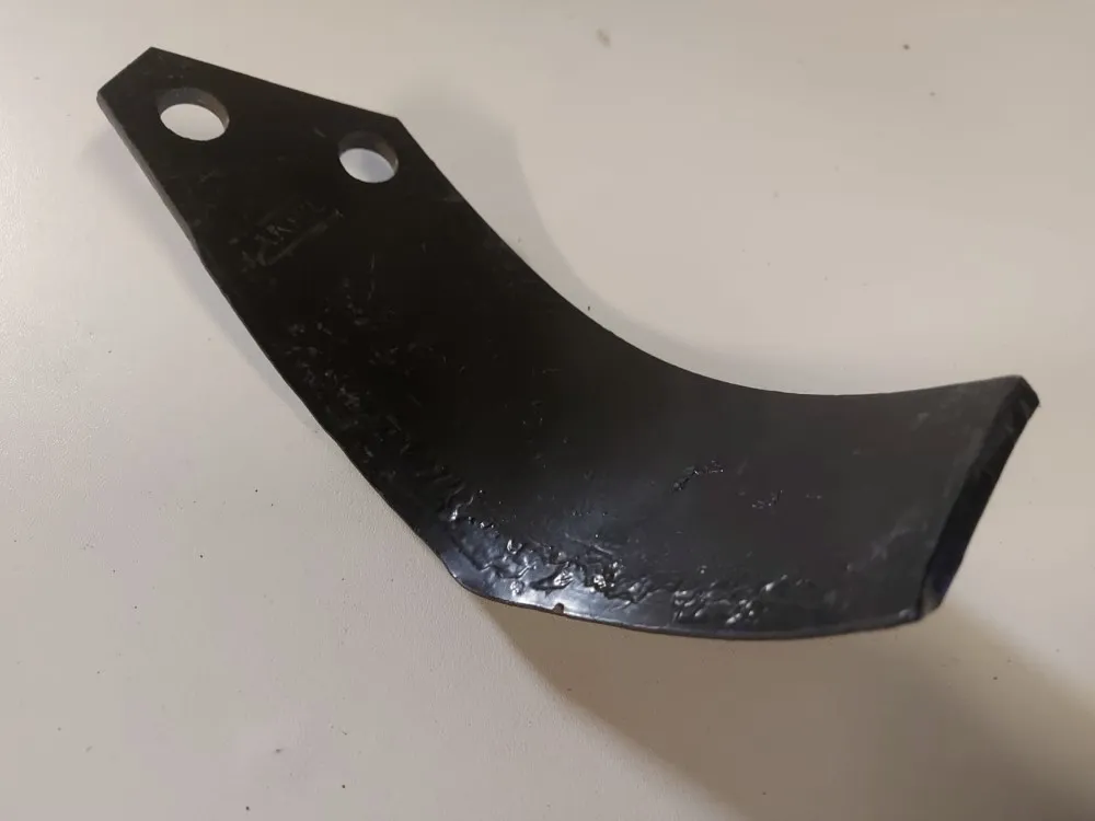 Kelajyrsimen terä oikea / Akpil Freza