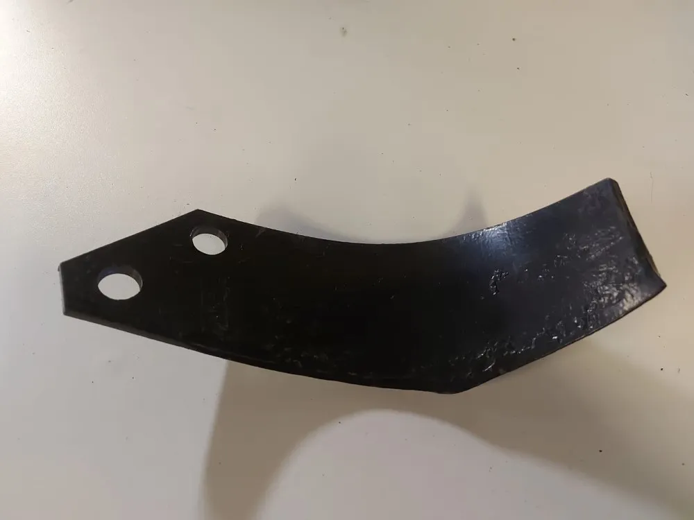 Kelajyrsimen terä oikea / Akpil Freza