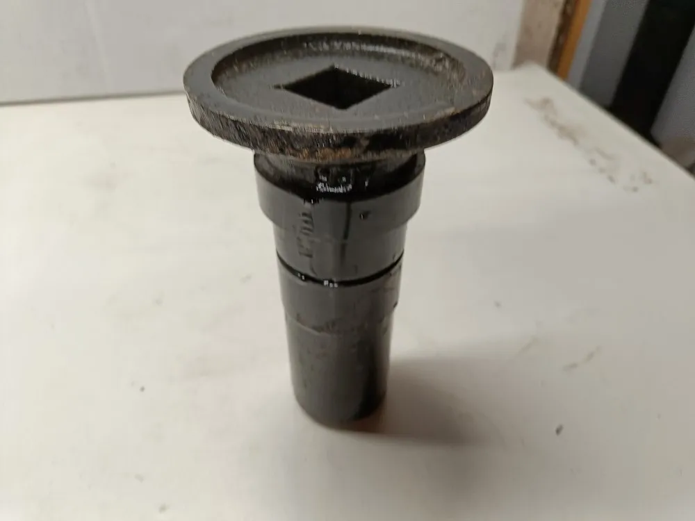 Akselin päätykappale / Strumyk Alfa