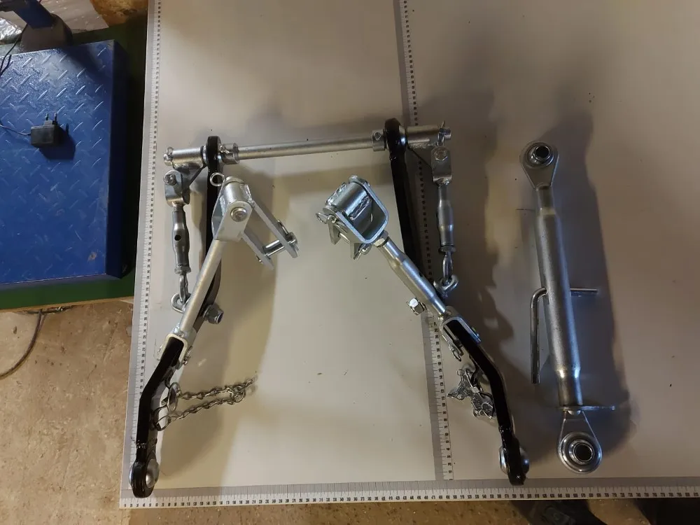 Nostolaitesarja minitraktoriin / Vetovarret 570mm
