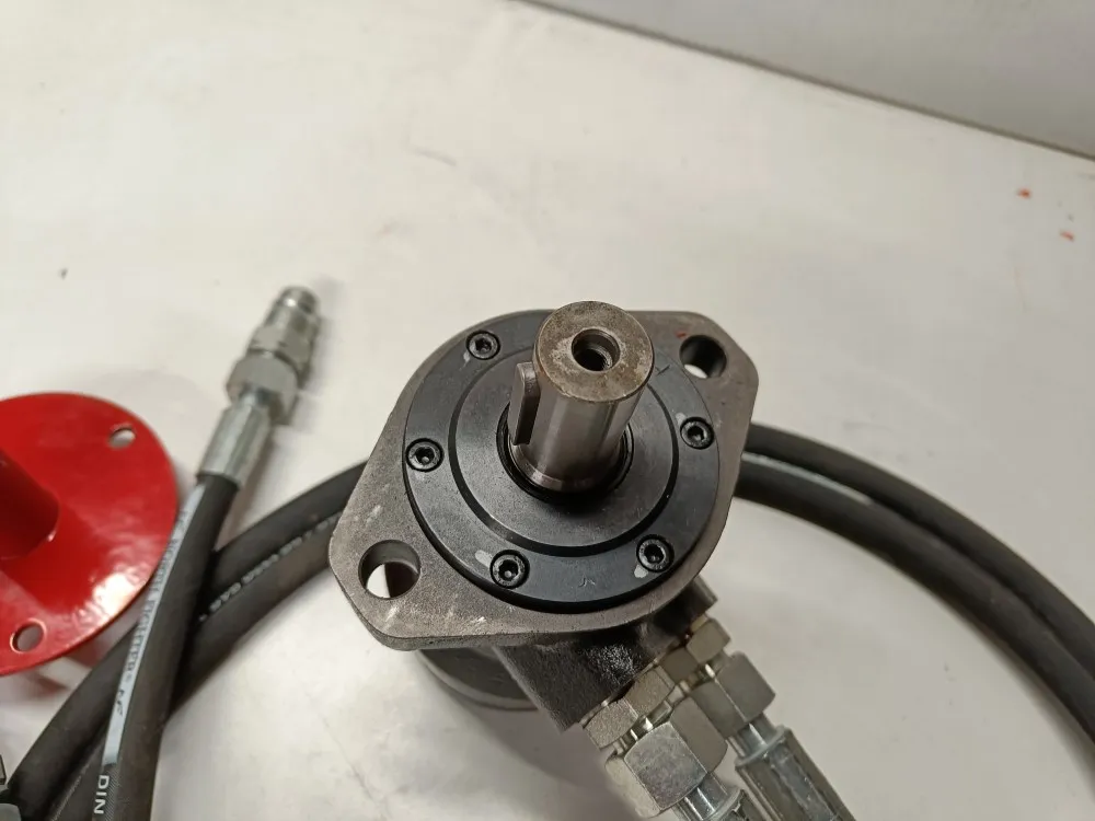 Hydraulimoottori letkuineen / Jar-Met JP pintalevittimeen