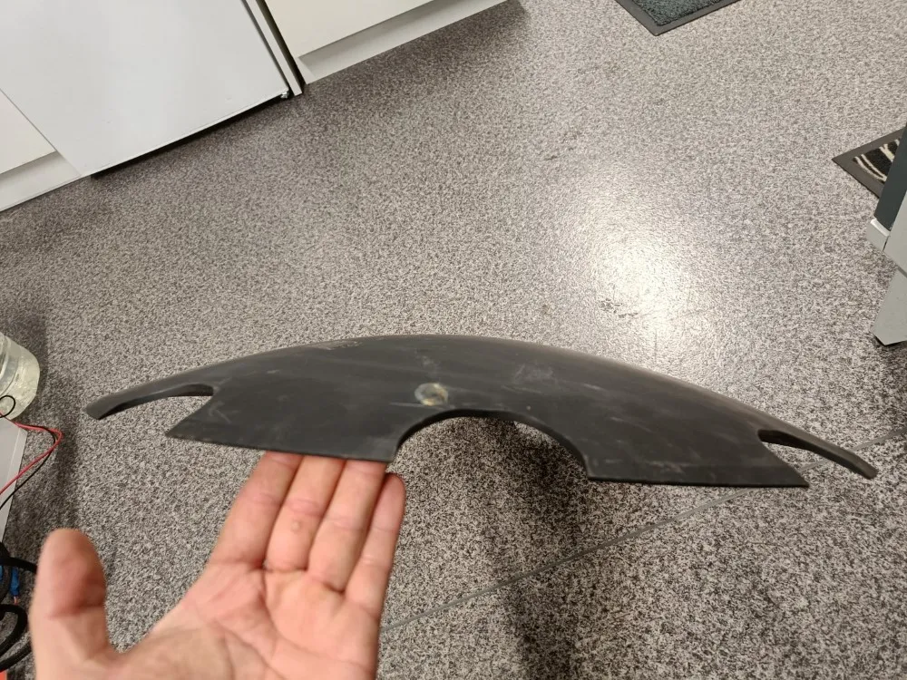 Lautanen 610mm, keskireikä neliö / Akpil V