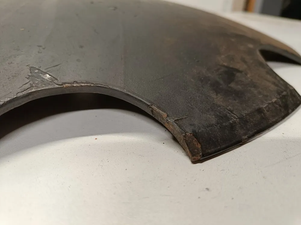 Lautanen 560mm, keskireikä neliö / Vahvuus 5mm, Akpil V