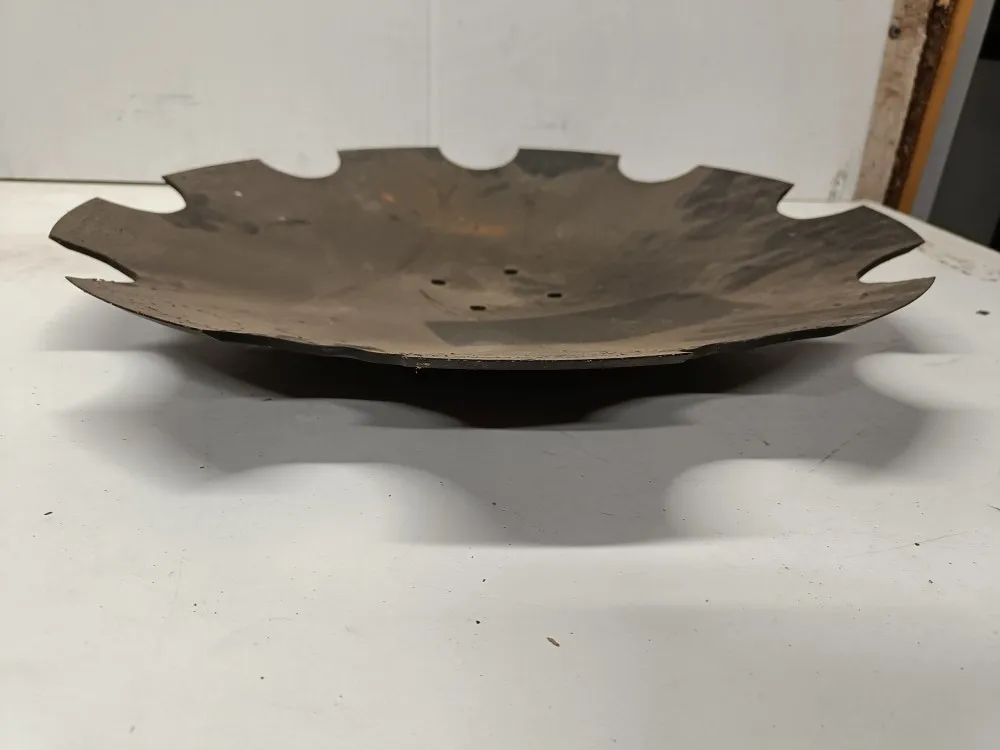 Lautanen 610mm, 4-pulttinen / Vahvuus 5mm, Akpil