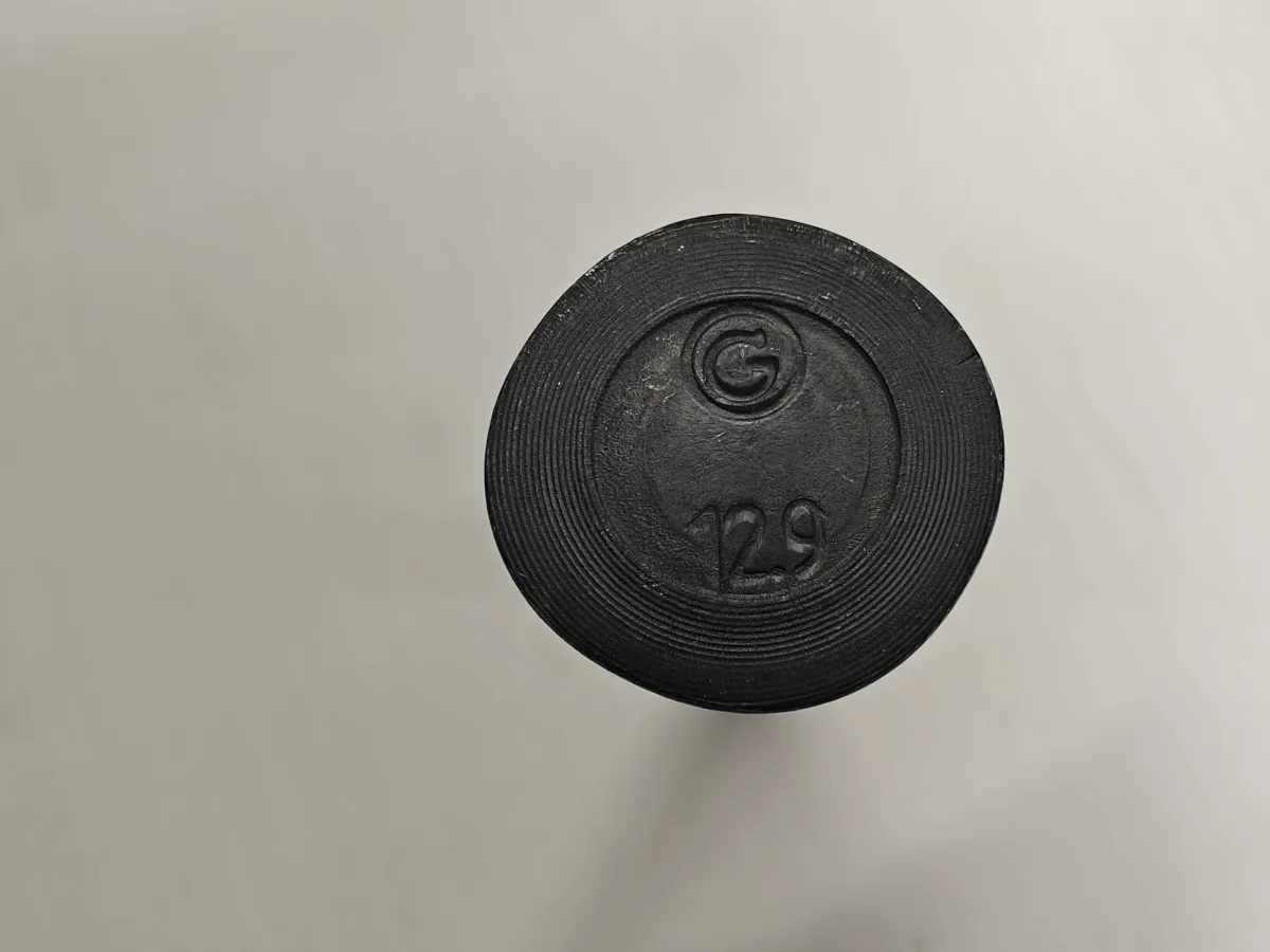 Keskiterän kiinnityspultti 12 x 100mm / Kovuus 12.9 Rol-Ex