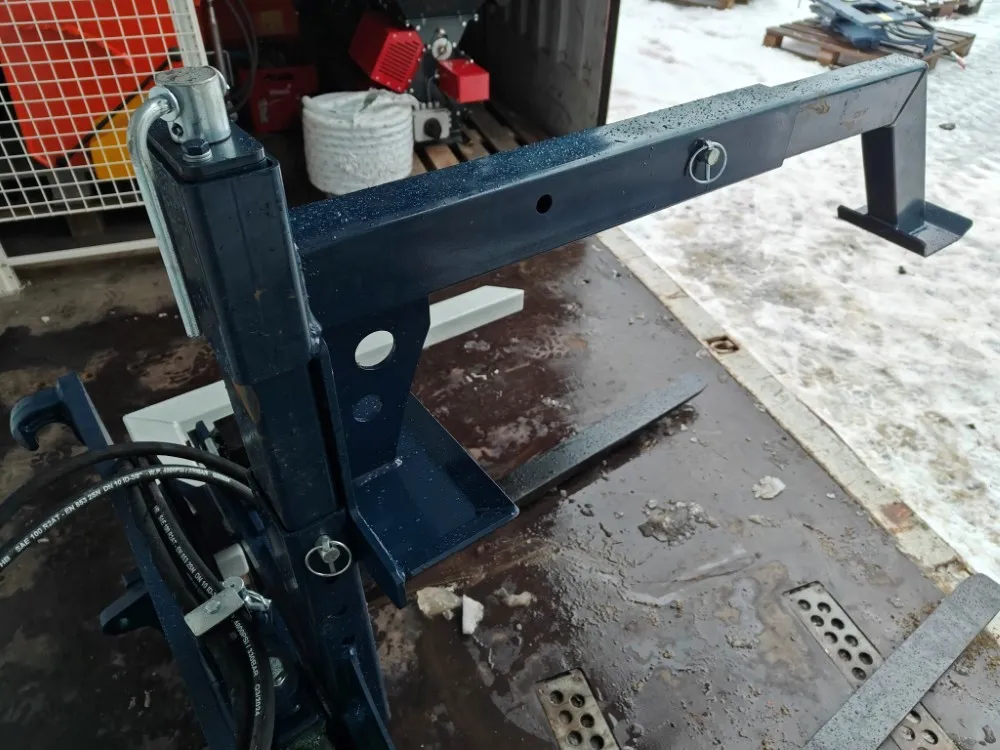 FK Machinery UPF16-W-C kääntäjä / Trukkipiikeillä ja yläpitimellä - EURO