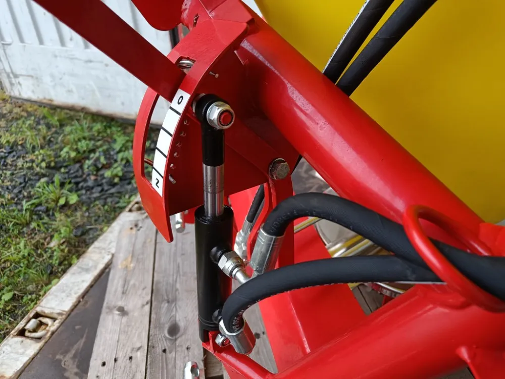 Jar-Met JP650 pintalevitin traktoriin / Hydraulinen avaus/sulku - RST-lautanen