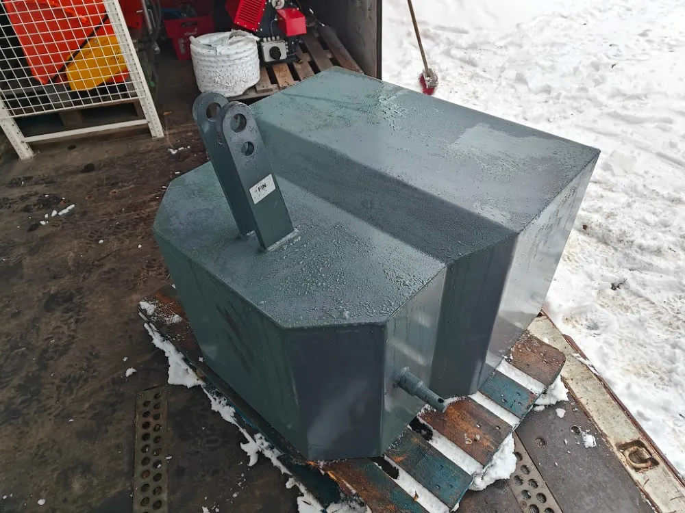 Pomarol 1000kg vastapaino / etupaino / KAT 2 / CAT 2 kiinnitys