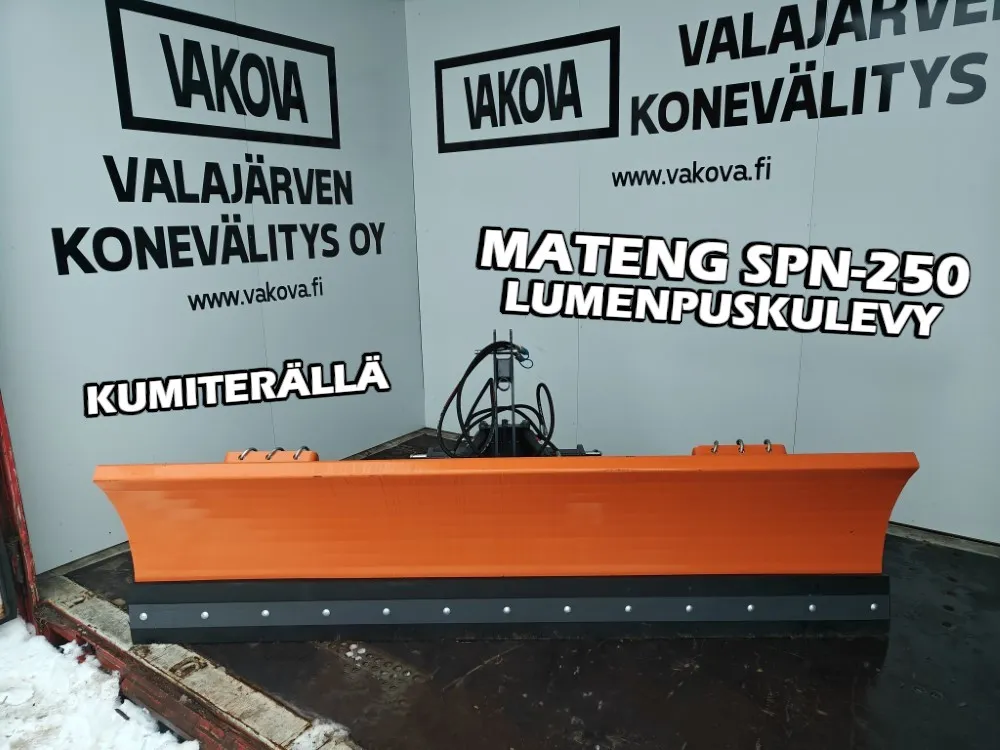 Mateng SPN-250 lumilevy kumiterällä / Hydraulisesti kääntyvä - 250cm