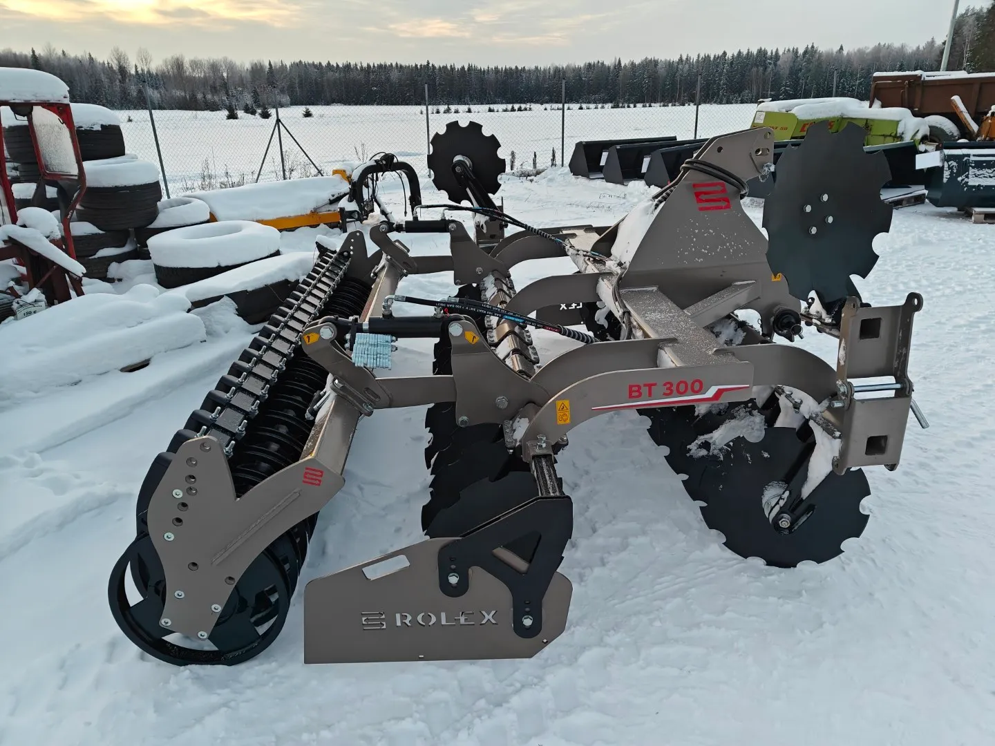 Rol-Ex BT 400 lautasmuokkain / Uusi kone vakiovarusteilla