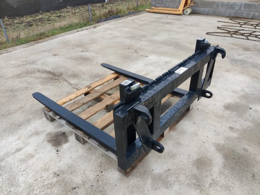 Strumyk trukkipiikit 2000kg - 1200mm / Euro-kiinnike - Mekaanisesti säädettävät