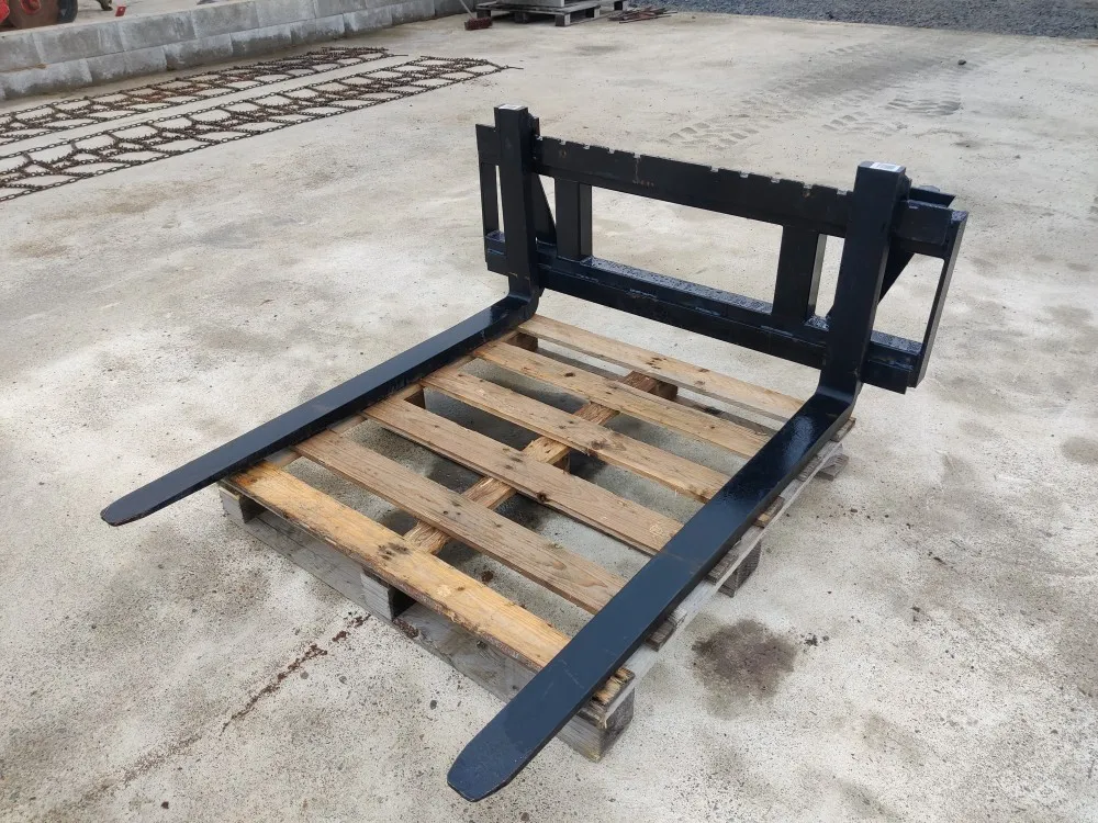 Strumyk trukkipiikit 2000kg - 1200mm / Euro-kiinnike - Mekaanisesti säädettävät