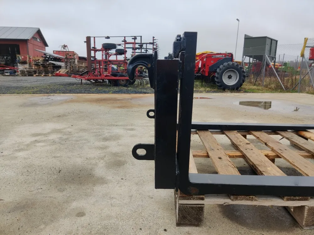 Strumyk trukkipiikit 2000kg - 1200mm / Euro-kiinnike - Mekaanisesti säädettävät