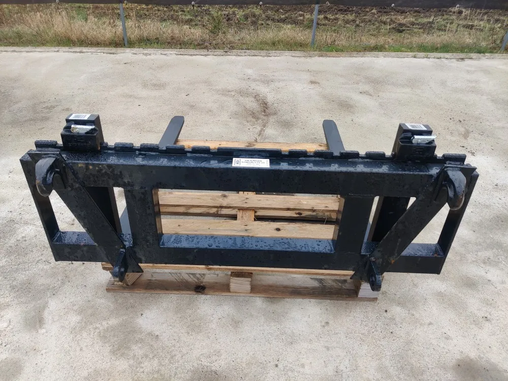 Strumyk trukkipiikit 2000kg - 1200mm / Euro-kiinnike - Mekaanisesti säädettävät