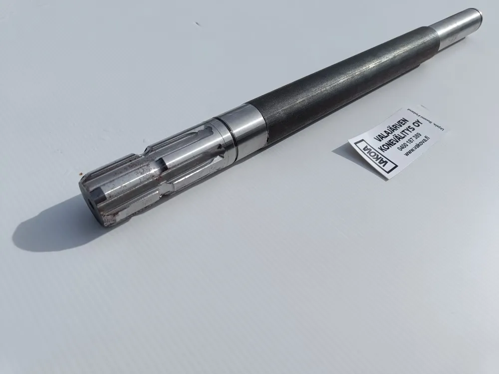 Booriakseli / Lisicki Z178 185cm lieriöniittokoneen