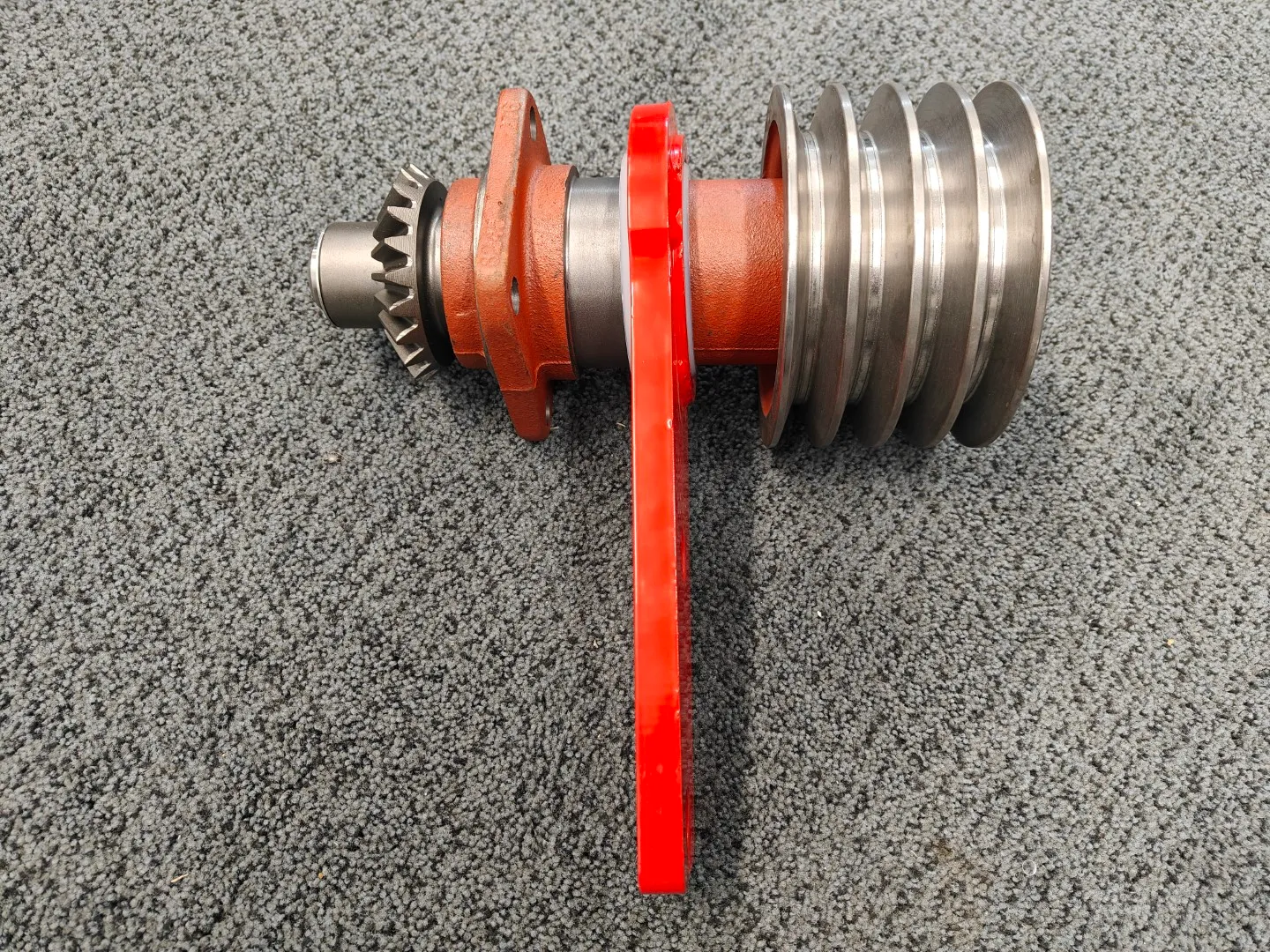 Lisicki akselipaketti hihnapyörällä / Z178 185cm lieriöniittokoneeseen