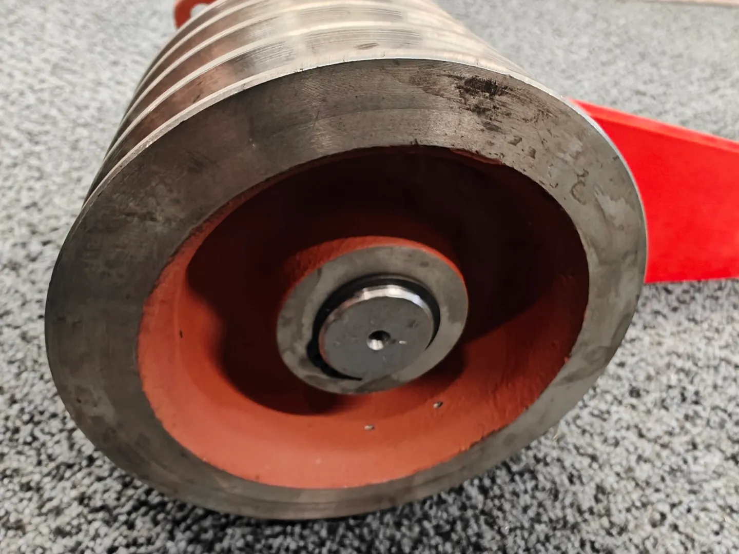 Lisicki akselipaketti hihnapyörällä / Z178 185cm lieriöniittokoneeseen