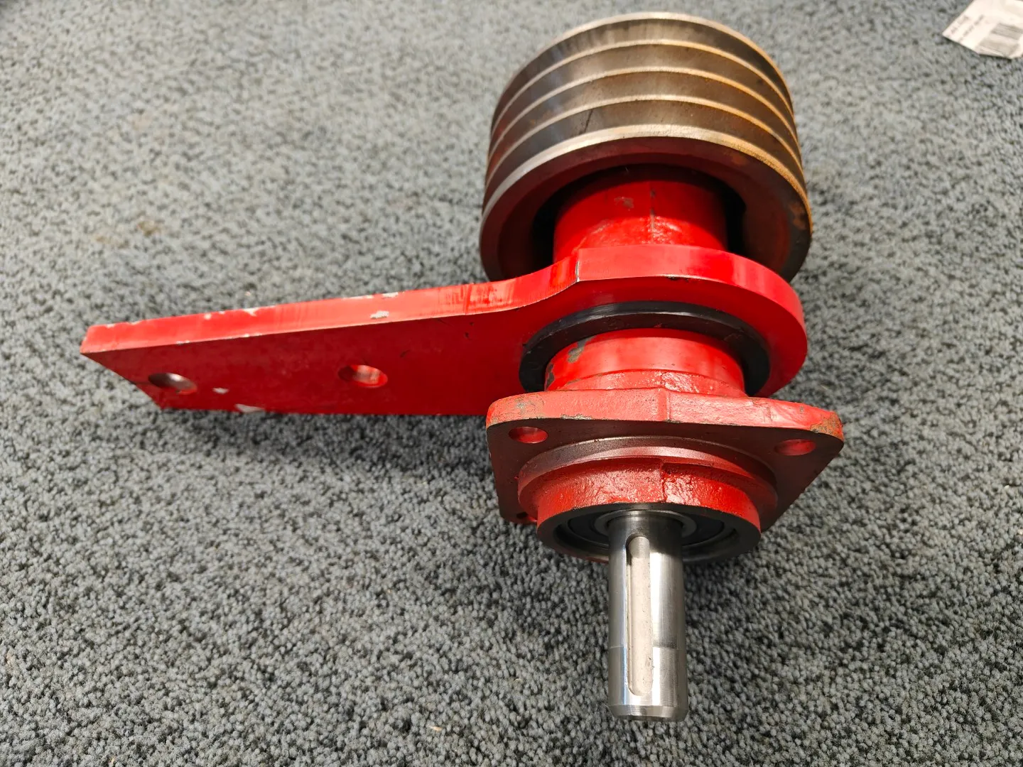 Akselipaketti hihnapyörällä / 25mm akseli - A-profiilin hihnoille