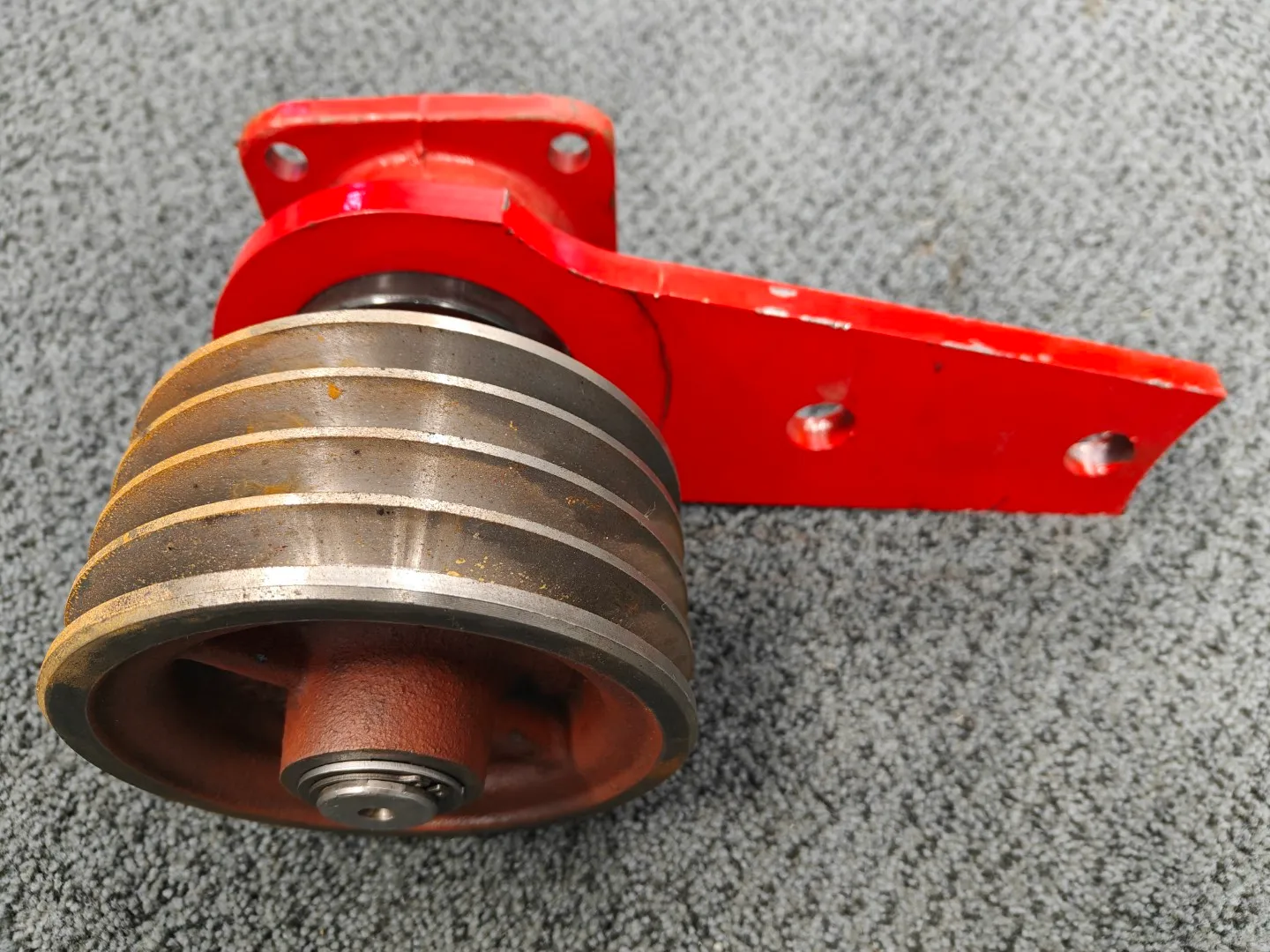 Akselipaketti hihnapyörällä / 25mm akseli - A-profiilin hihnoille