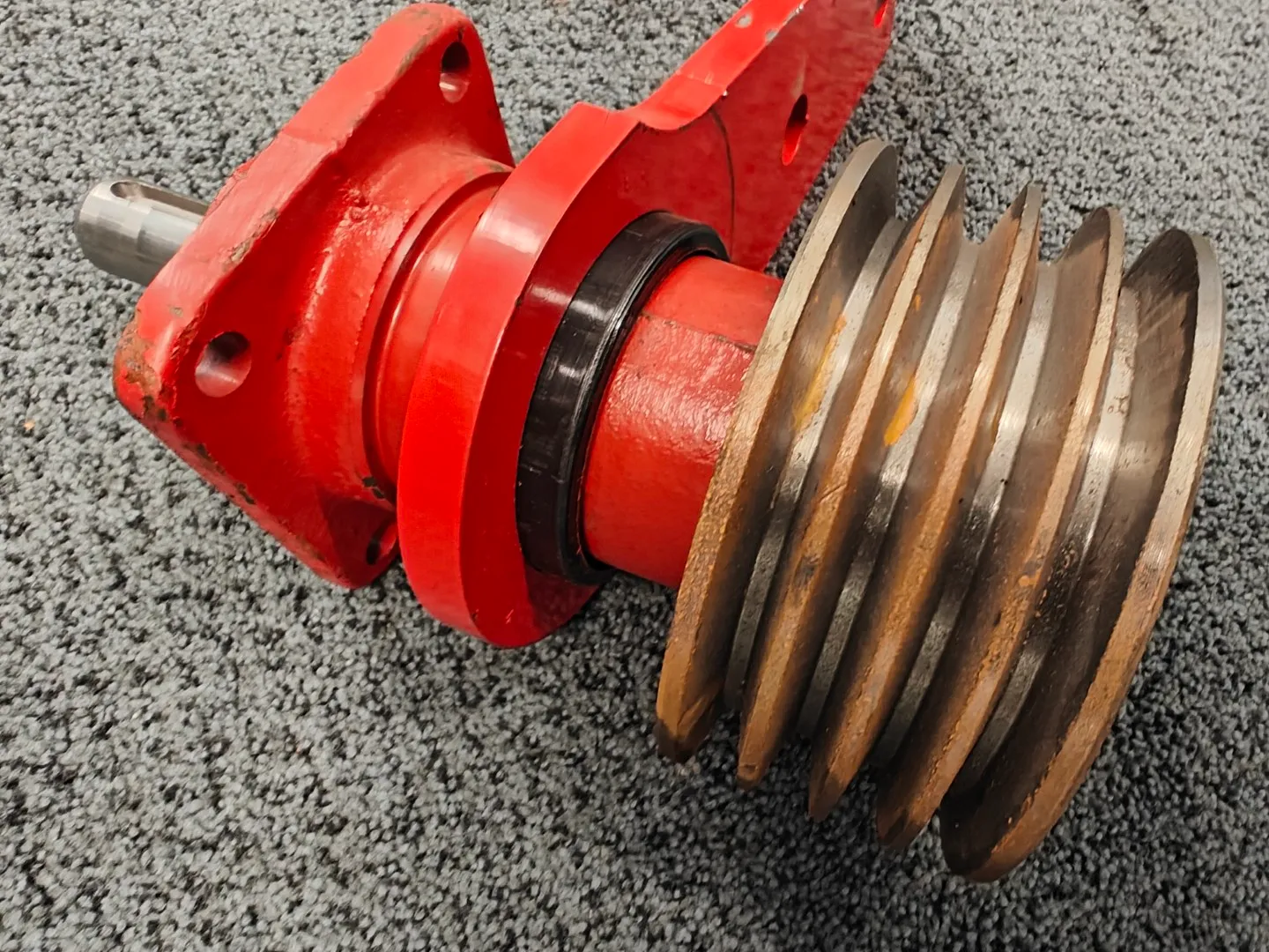 Akselipaketti hihnapyörällä / 25mm akseli - A-profiilin hihnoille