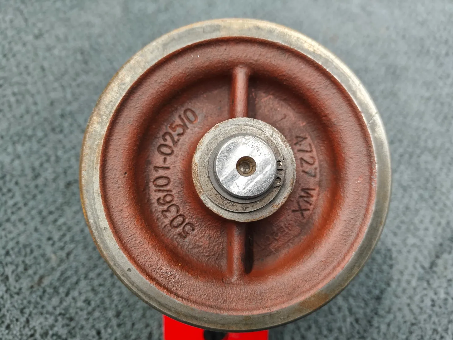 Akselipaketti hihnapyörällä / 25mm akseli - A-profiilin hihnoille