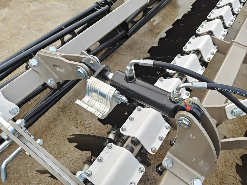 Rol-Ex BT3.5E lautasmuokkain / 350cm - Hydraulinen pakkerinsäätö