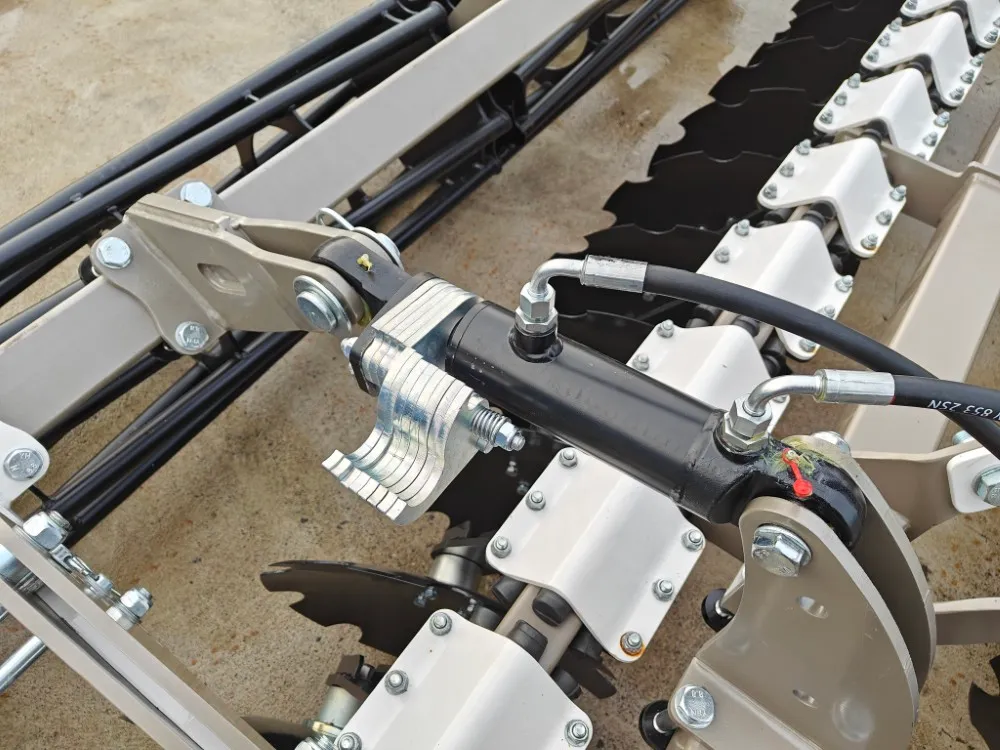 Rol-Ex BT3.5E lautasmuokkain / 350cm - Hydraulinen pakkerinsäätö