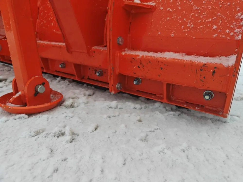 Pomarol SP260 lumilevy hydraulinen / Hardox terä - Euro-kiinnitys