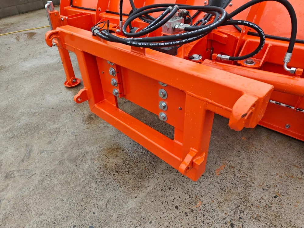 Pomarol T201/V3 nivelaura - 300cm / TÄYSKELLUVA - EURO-kiinnike