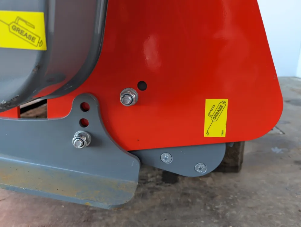 Mateng EF145 kelamurskain / Pikkutraktoriin tehokkaampi murskain