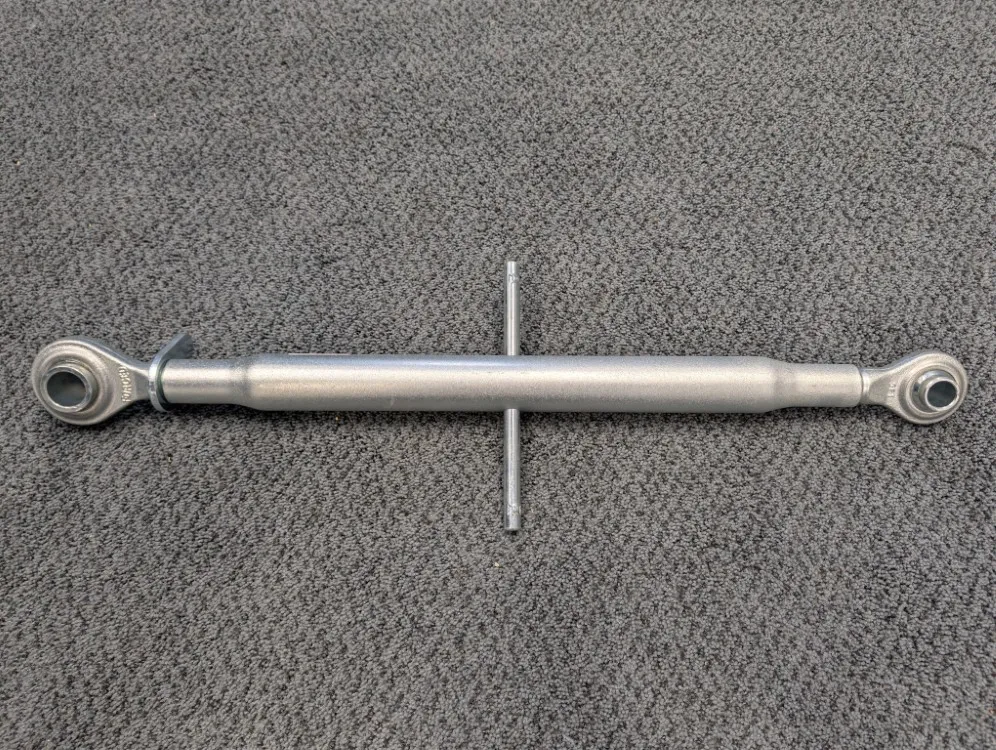 Työntövarsi CAT1/2 - 630-830mm / Traktoriin tai työkoneeseen