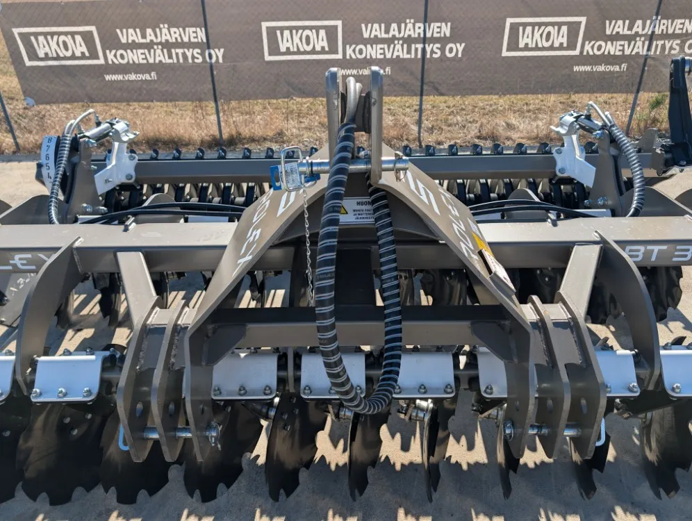 Rol-Ex BT350 lautasmuokkain / Hydraulisella U-kiekkopakkerilla