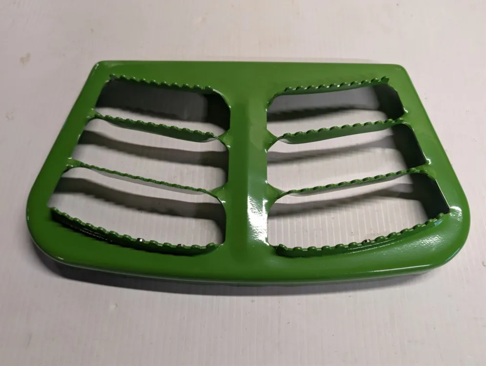 John Deere astinlauta traktoriin / Askelma - Esim. eri 6000-sarjalaisiin