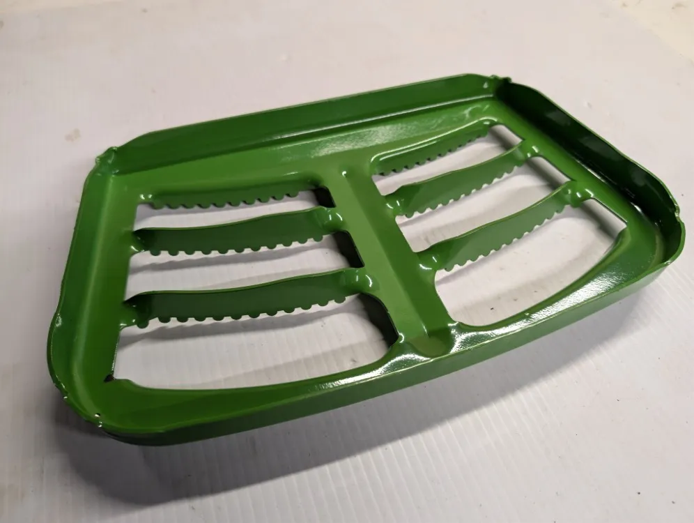 John Deere astinlauta traktoriin / Askelma - Esim. eri 6000-sarjalaisiin